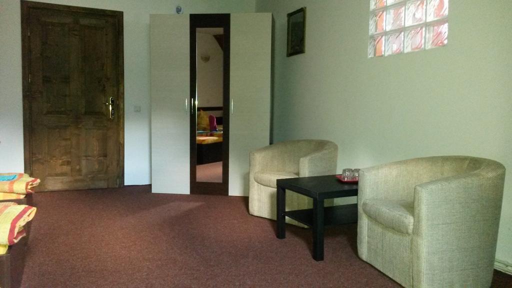 Hotel Casa Frasin Buşteni Pokoj fotografie